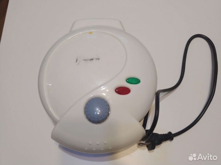 Электрическая вафельница бу