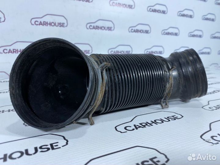 Патрубок воздушного фильтра Audi A4 1.8 CDA
