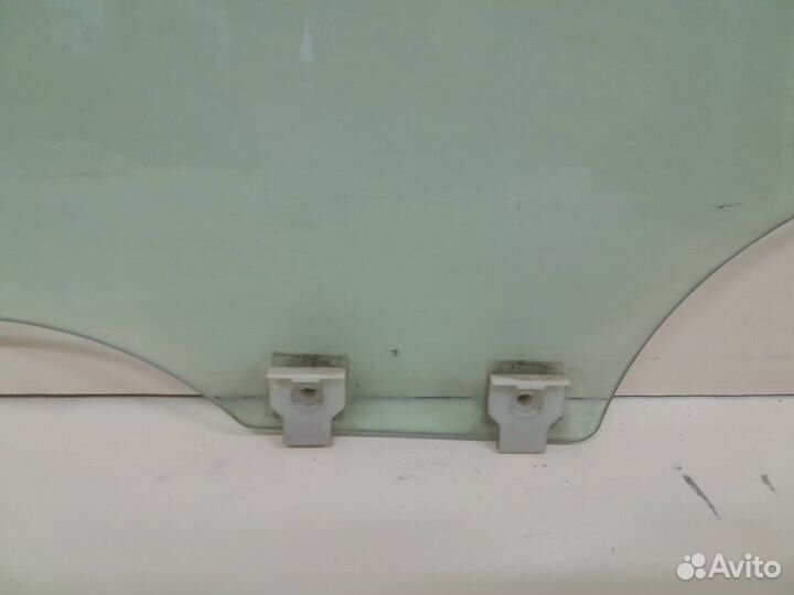 Стекло двери передней правой Mazda Mazda 3 BL 2009