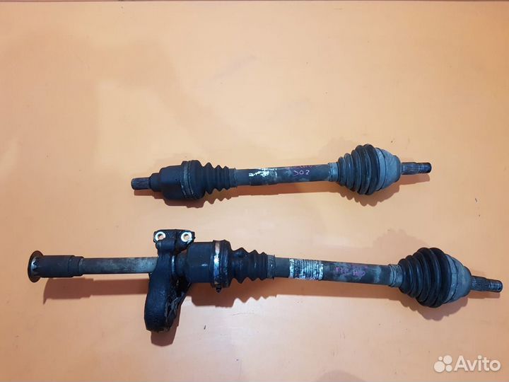 Привод передний левый на Peugeot 308