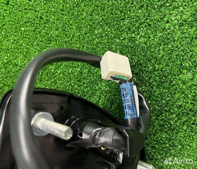 Зеркало правое Тойота Камри В70