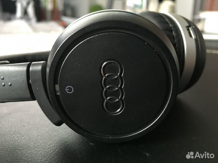 Bluetooth наушники audi