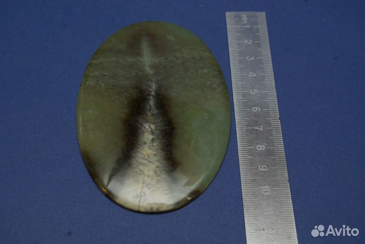 Нефрит с пейзажем