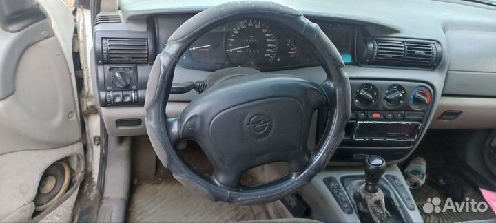 Запчасти на opel omega b