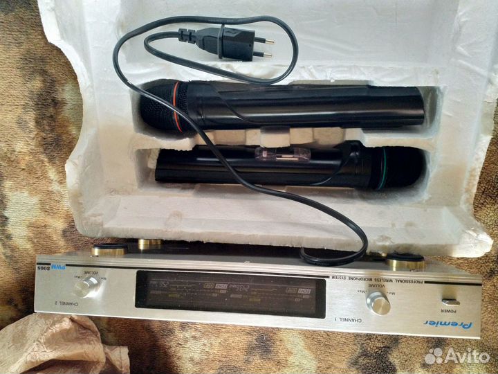 Радио микрофон