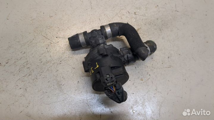 Насос водяной BMW 1 F40 2019, 2021