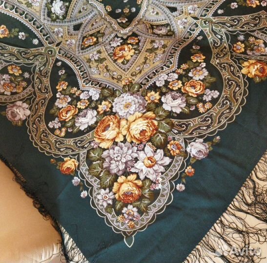 Павлопосадский шерстяной платок