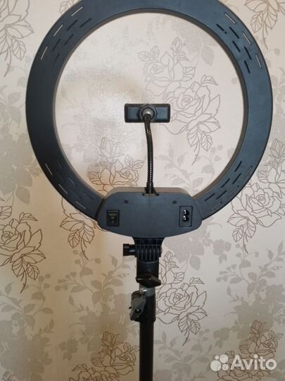 Кольцевая лампа