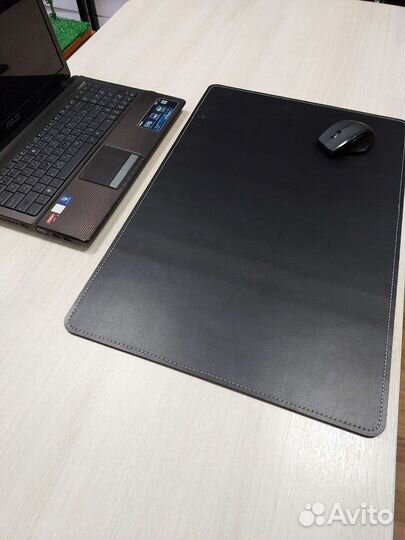 Кожаный бювар на стол руководителя