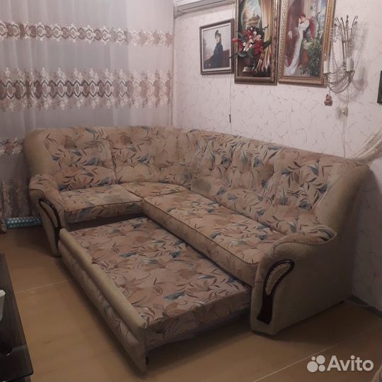 Угловой диван