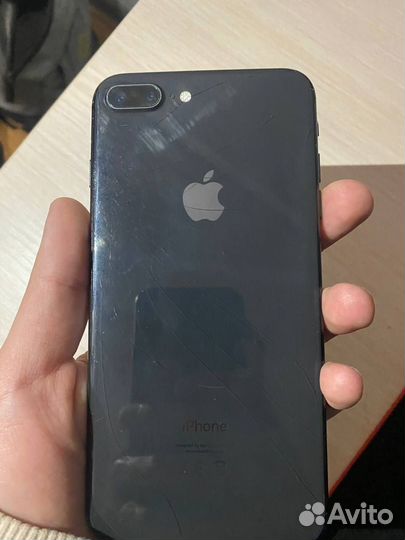 iPhone 8 Plus, 64 ГБ