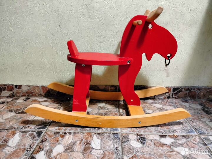 Олень качалка