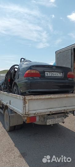 Продам машину на запчасти