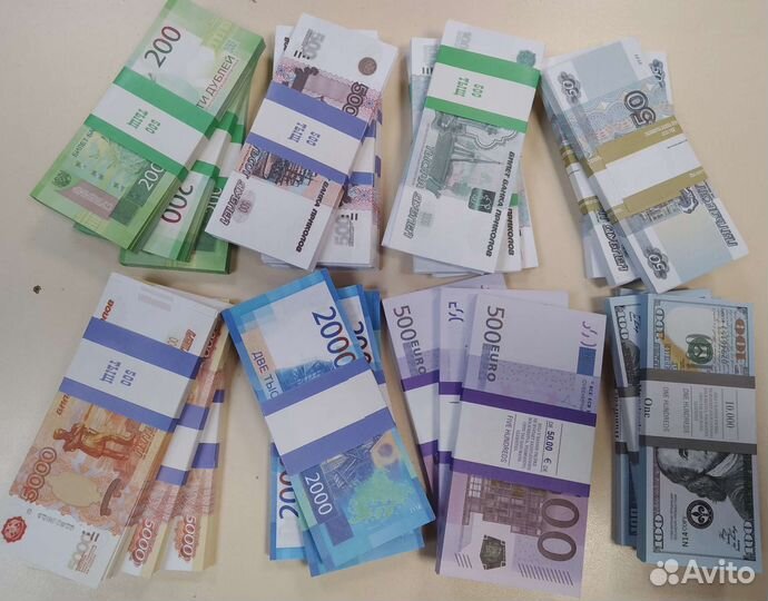 Сувенирные деньги