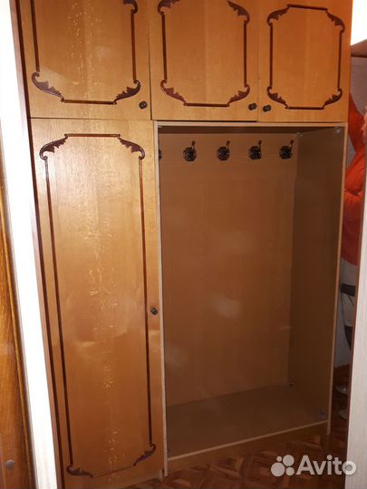 Шкаф для прихожей