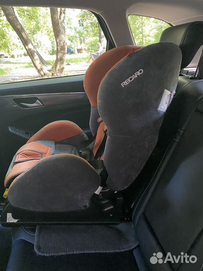 Детское автокресло Recaro 9-18 + база isofix