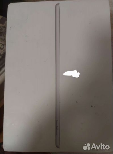 Коробка iPad 9generation плюс чехол