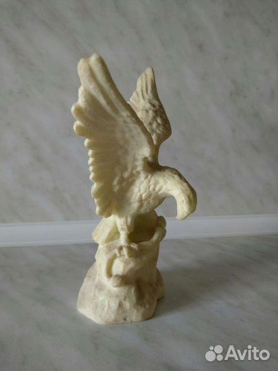 Орёл средний светящийся СССР