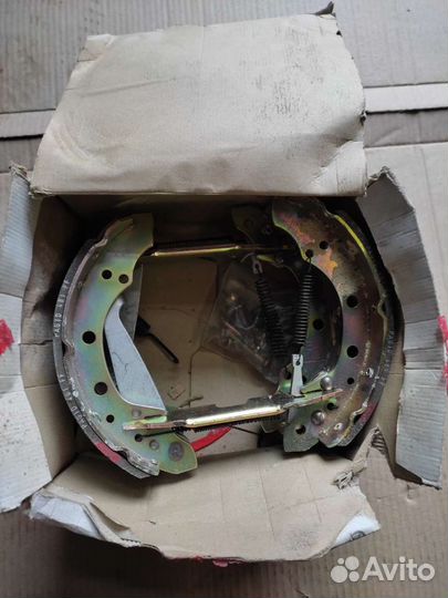 Тормозные колодки задние барабан Skoda VW