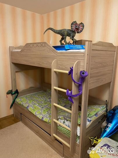 Двухъярусная кровать бу с матрасами
