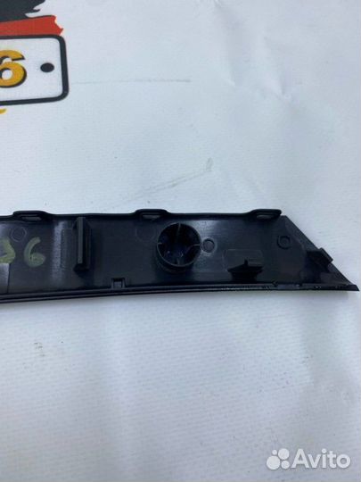 Накладка ручки двери передняя правая Volkswagen