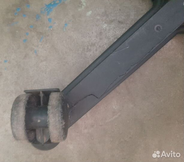 Крестовина металлическая для кресла