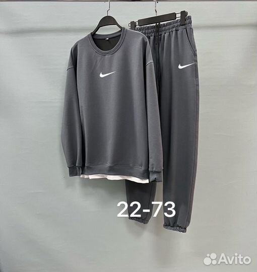 Спортивный костюм Nike новый на весну