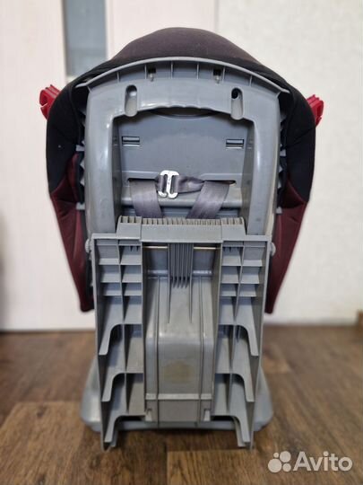 Детское автокресло babycare