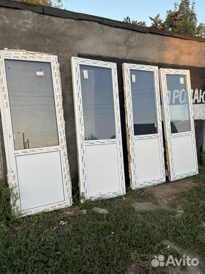Пластиковые двери пвх бу