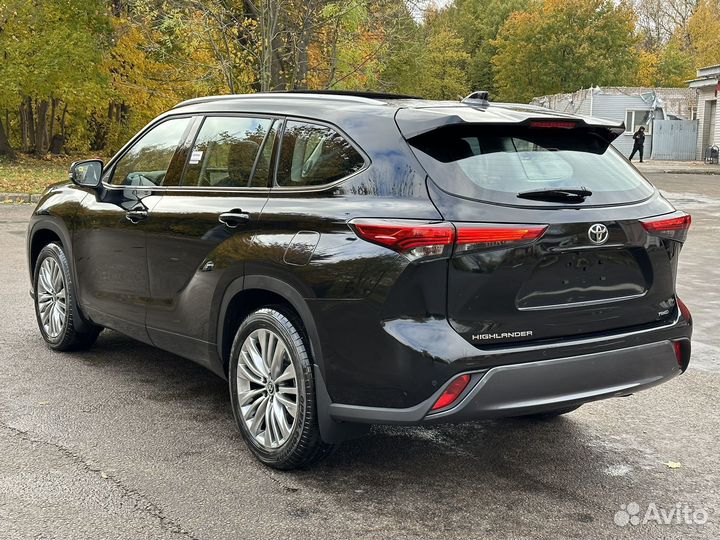 Toyota Highlander 2.4 AT, 2023, 40 км