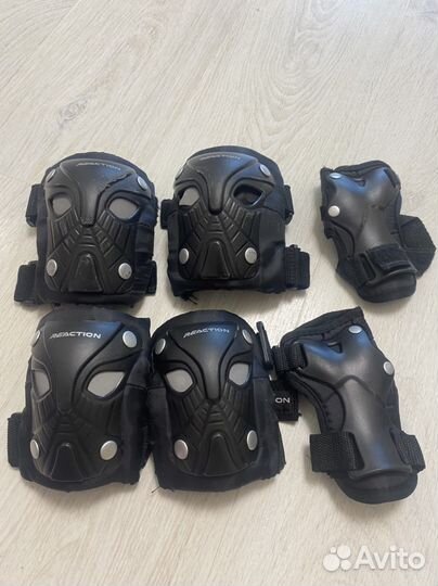 Роликовые коньки детские с защитой