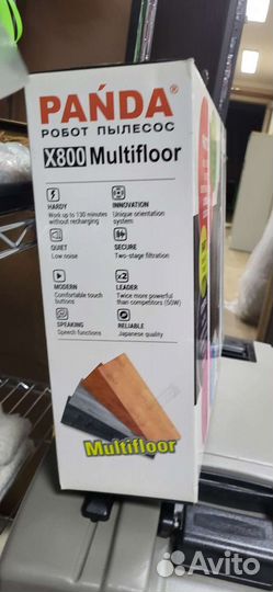 Чёрный робот пылесос panda