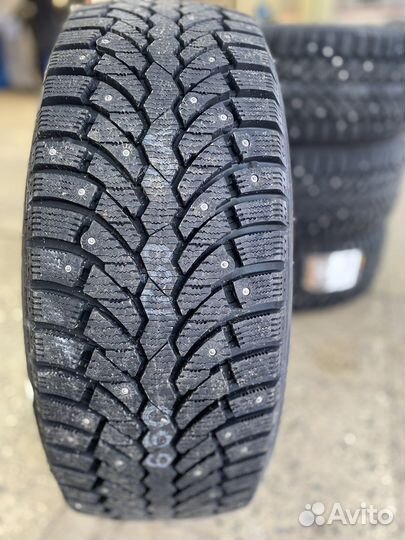 Pirelli Formula Ice 215/65 R16 98T