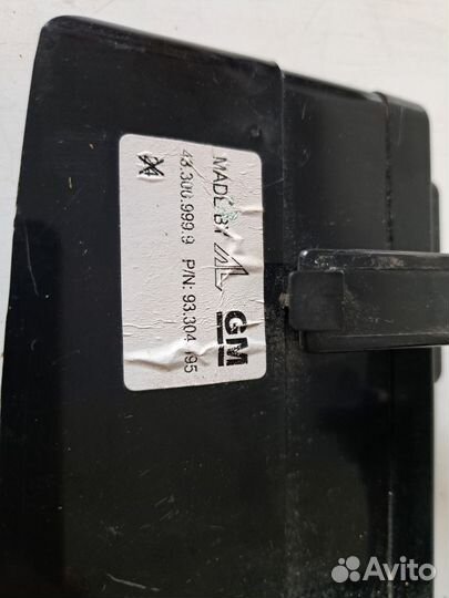 Фонарь стоп сигнала Opel Astra H Седан