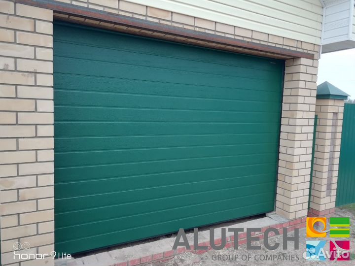 Гаражные ворота alutech