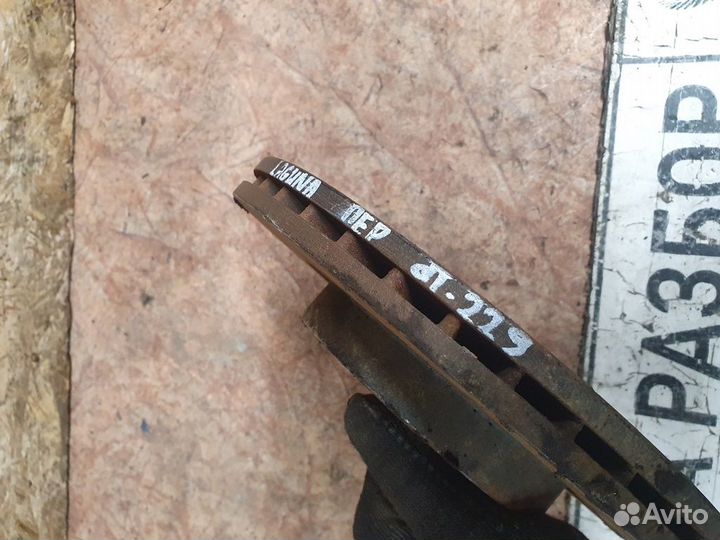 Тормозной диск передний правый 2.0 АКПП Renault La