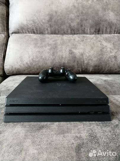 Ps4 pro 1tb + 36 игр