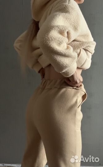 Костюм женский теплый 42 44