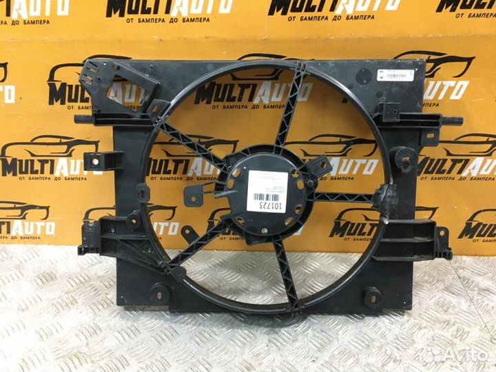 Диффузор радиатора Renault Logan 2 2014