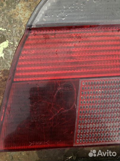 Один правый задний фонарь bmw e39