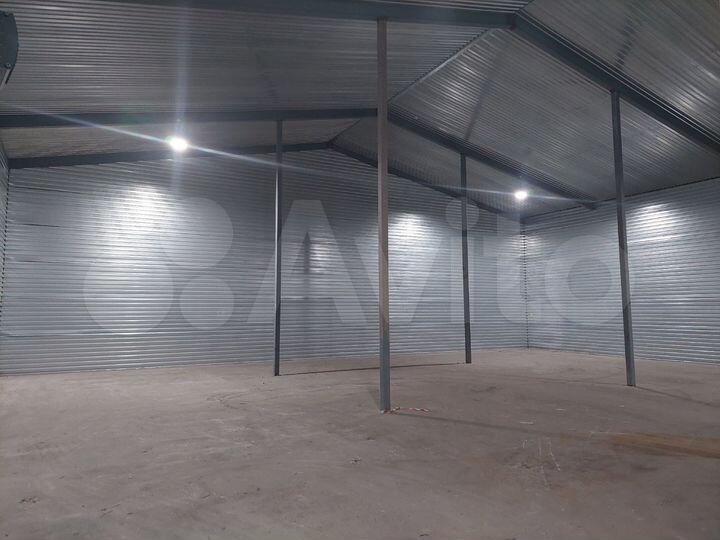 Утепленный склад, 1300 м². 1 этаж. Ворота 4,5*3,0