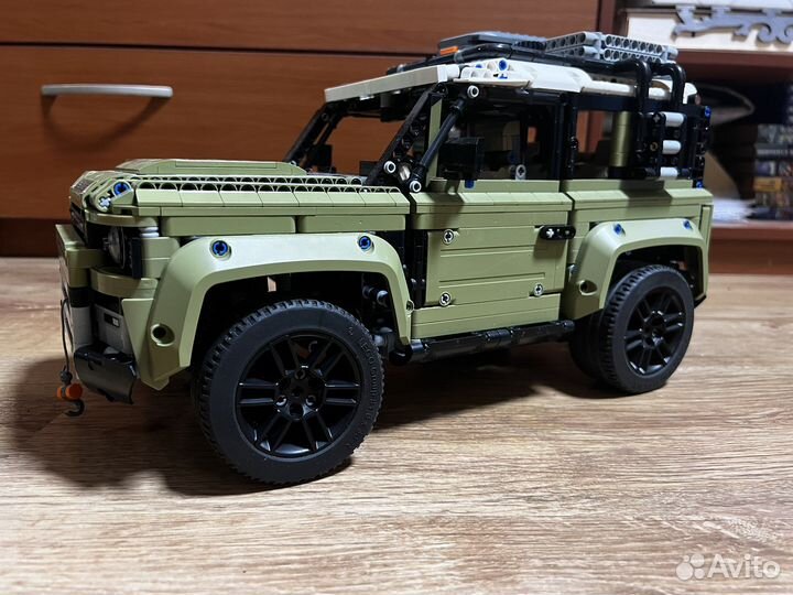 Lego technic 42110 land rover defender (оригинал)