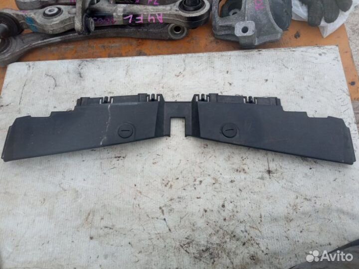 Накладка на телевизор Volvo 960