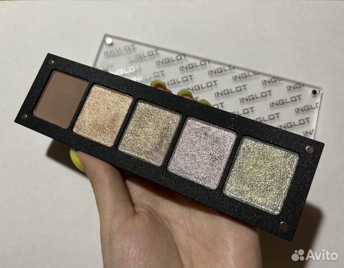 Самосборная палетка теней Inglot