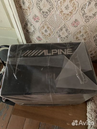 Сабвуфер Alpine SBG 1244BP И усилитель blaupunkt g