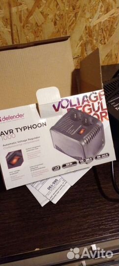 Стабилизатор напряжения Defender avr typhoon 1000
