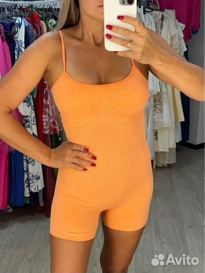 Новый спортивный комбинезон