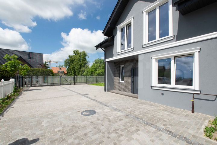 Таунхаус 155 м² на участке 4 сот.