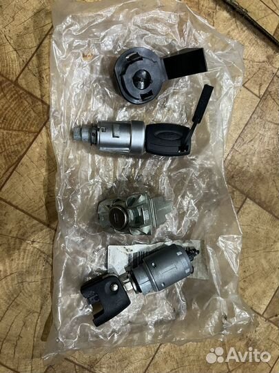 Комплект личинок с ключами