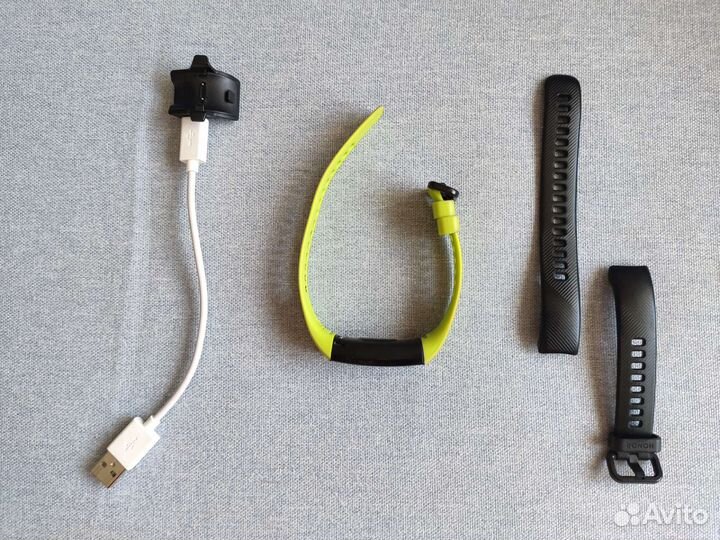 Фитнес браслет Honor band 4
